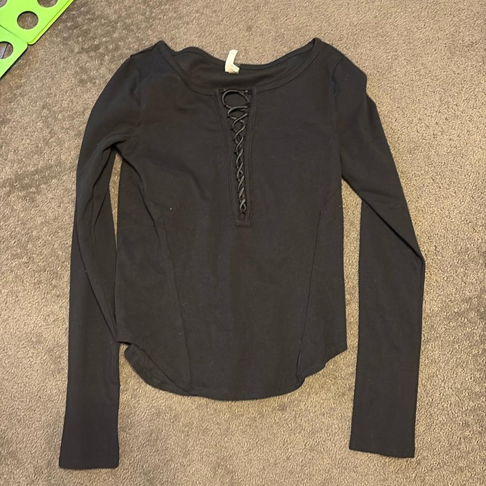 We the Free, FP Black Long sleeved top, v neck